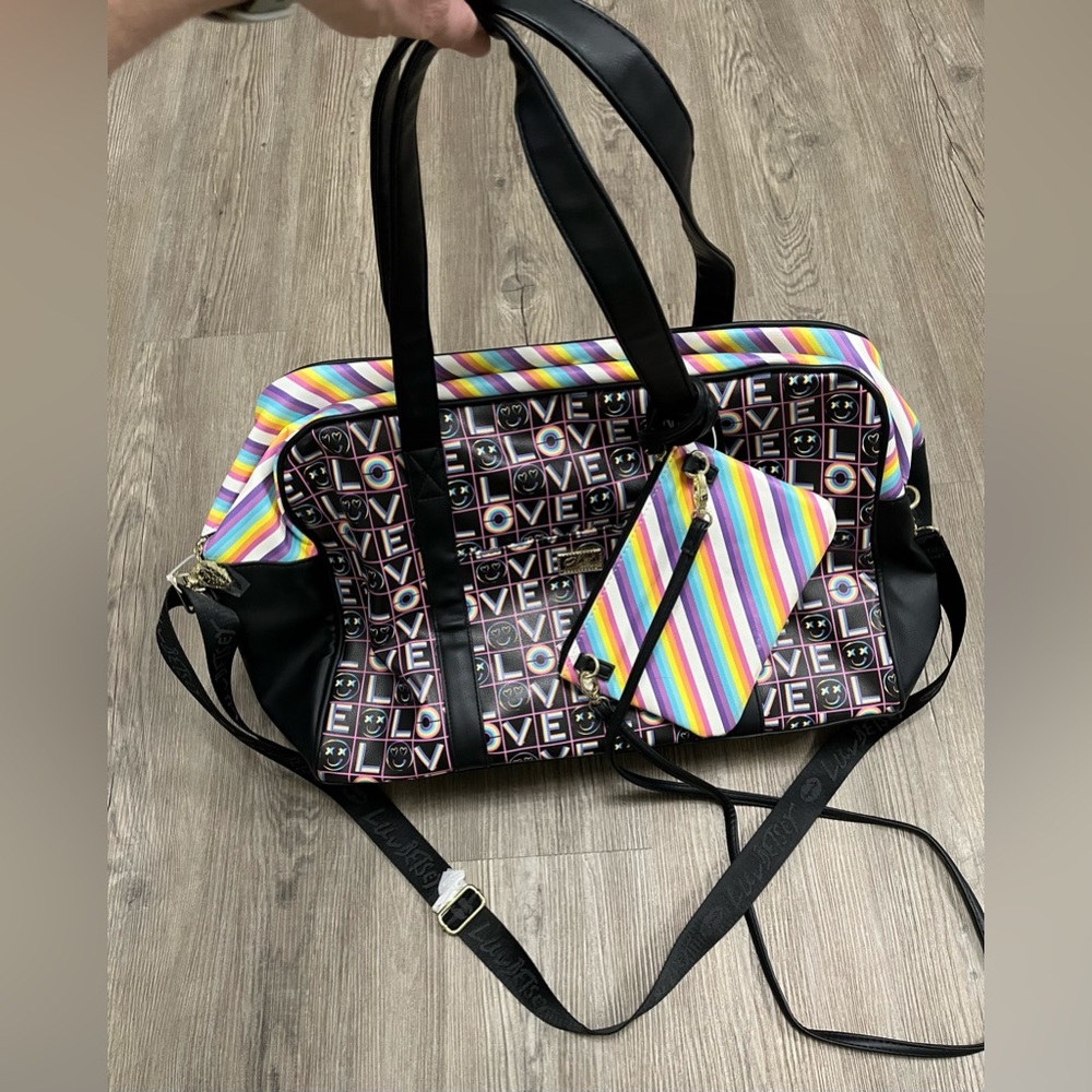 NWT Betsey Johnson The Weekender 3 in 1 Travel bag with wristlet/crossbody